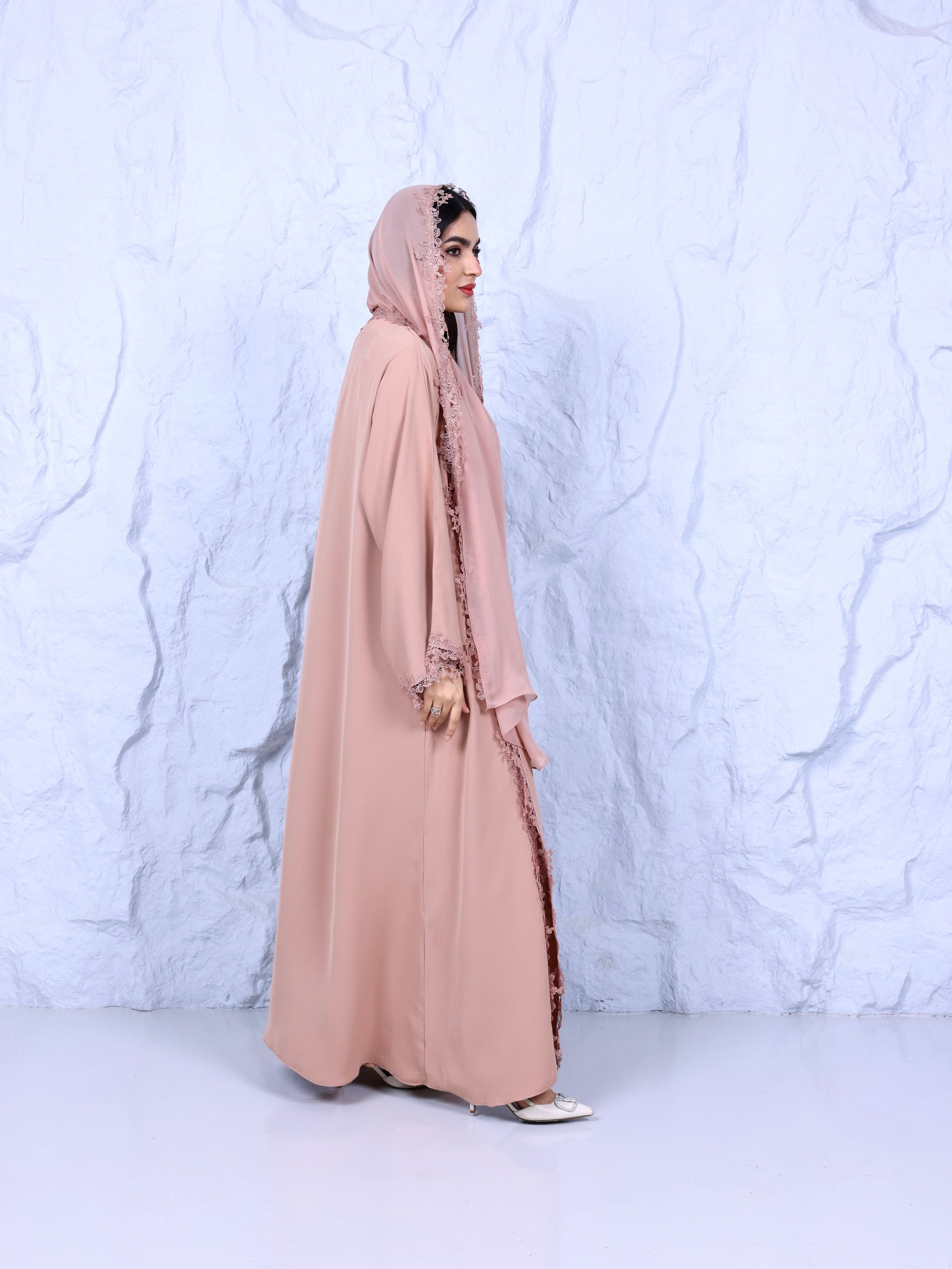 Elegant Lace Abaya in Dusty Pink