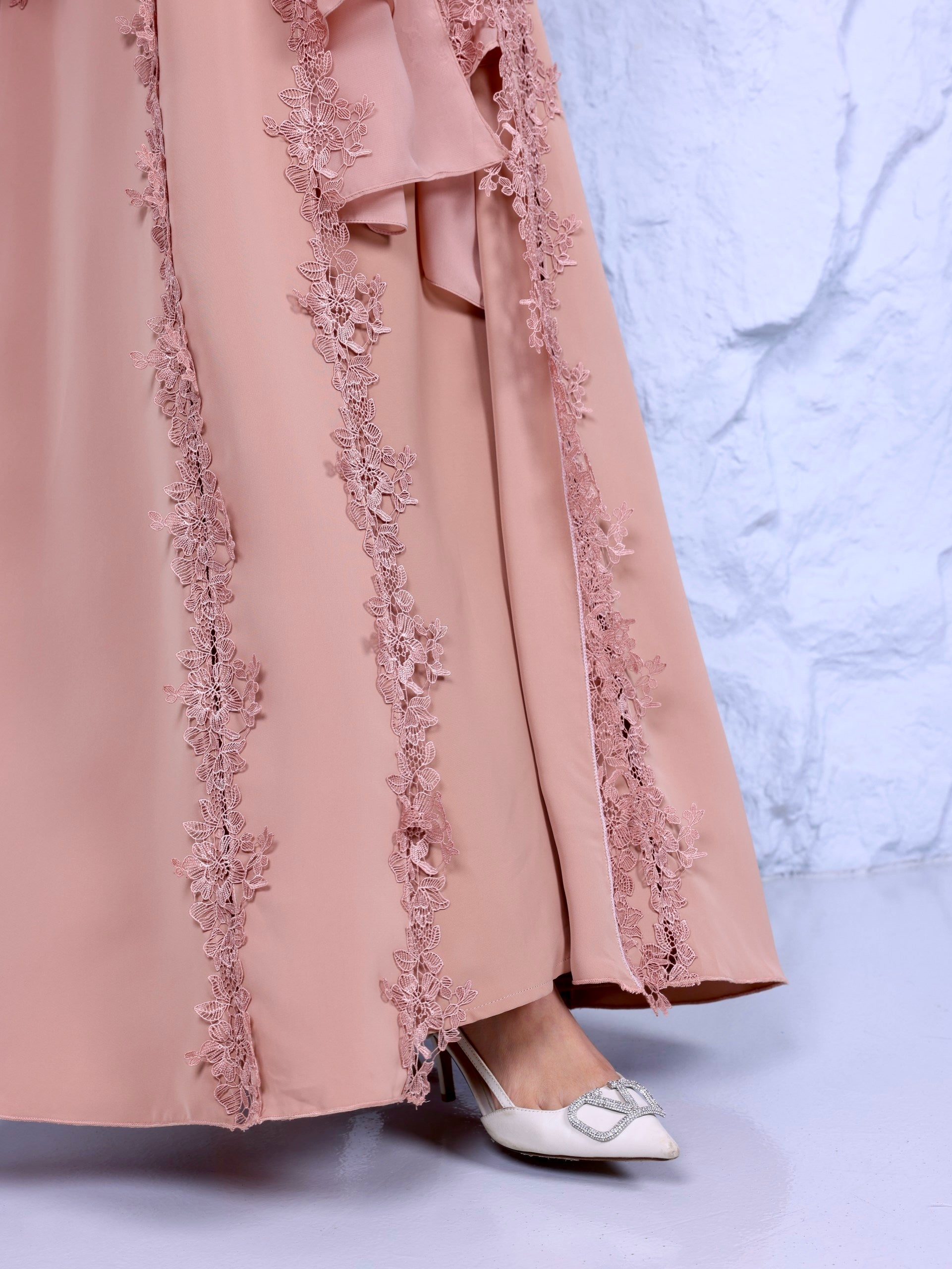 Elegant Lace Abaya in Dusty Pink